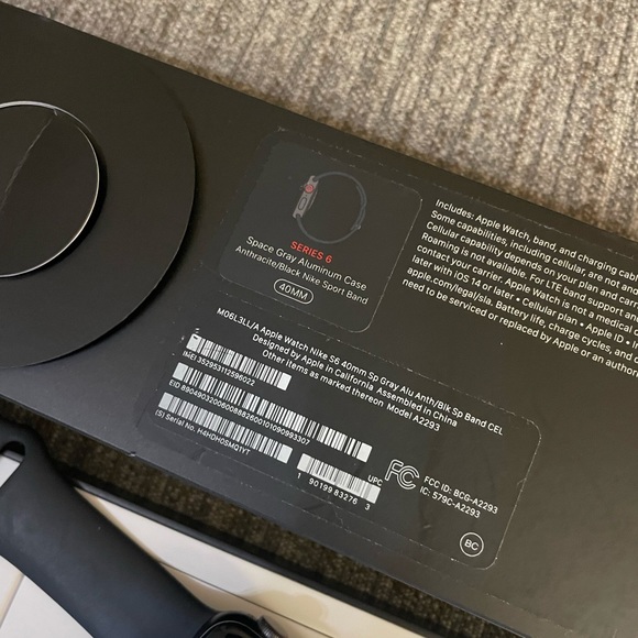 I watch 6 with cellular 40mm Nike - Picture 3 of 6